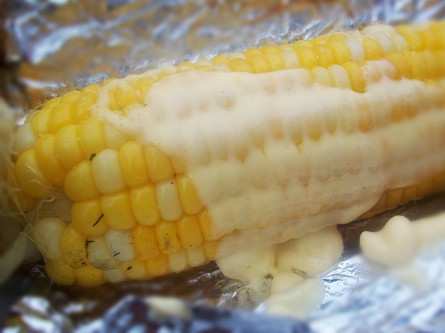 Hot Roasted Corn with butter